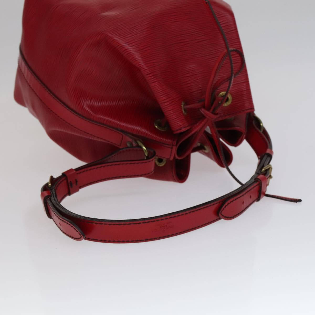 Louis Vuitton, Epi Petit Noe Red Shoulder Bucket Bag 1980s