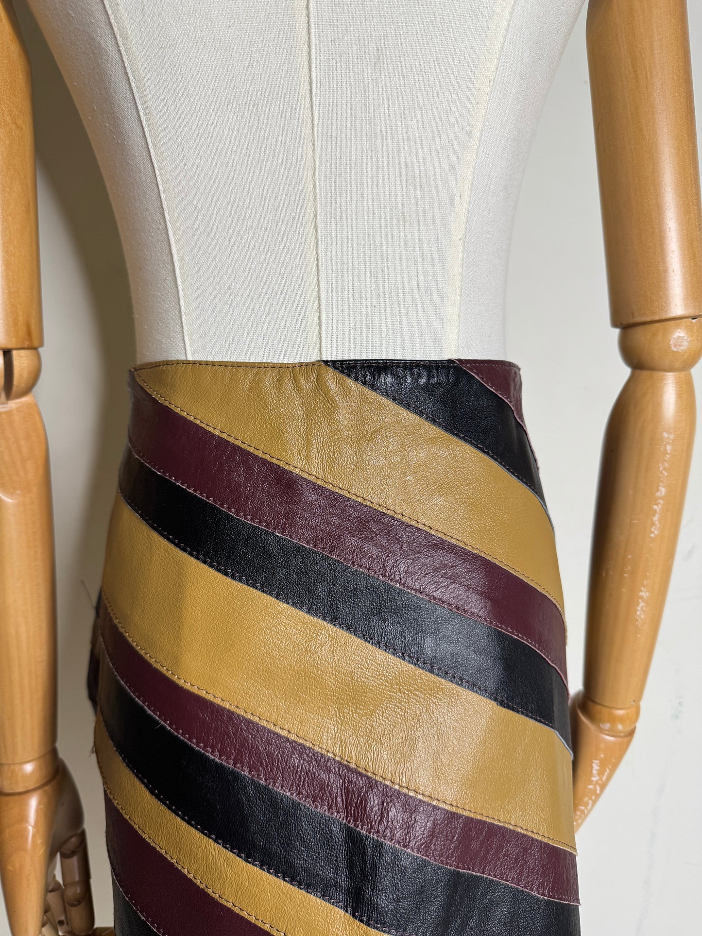 Santa Fe Brown Striped Leather Pencil Skirt 1990’s