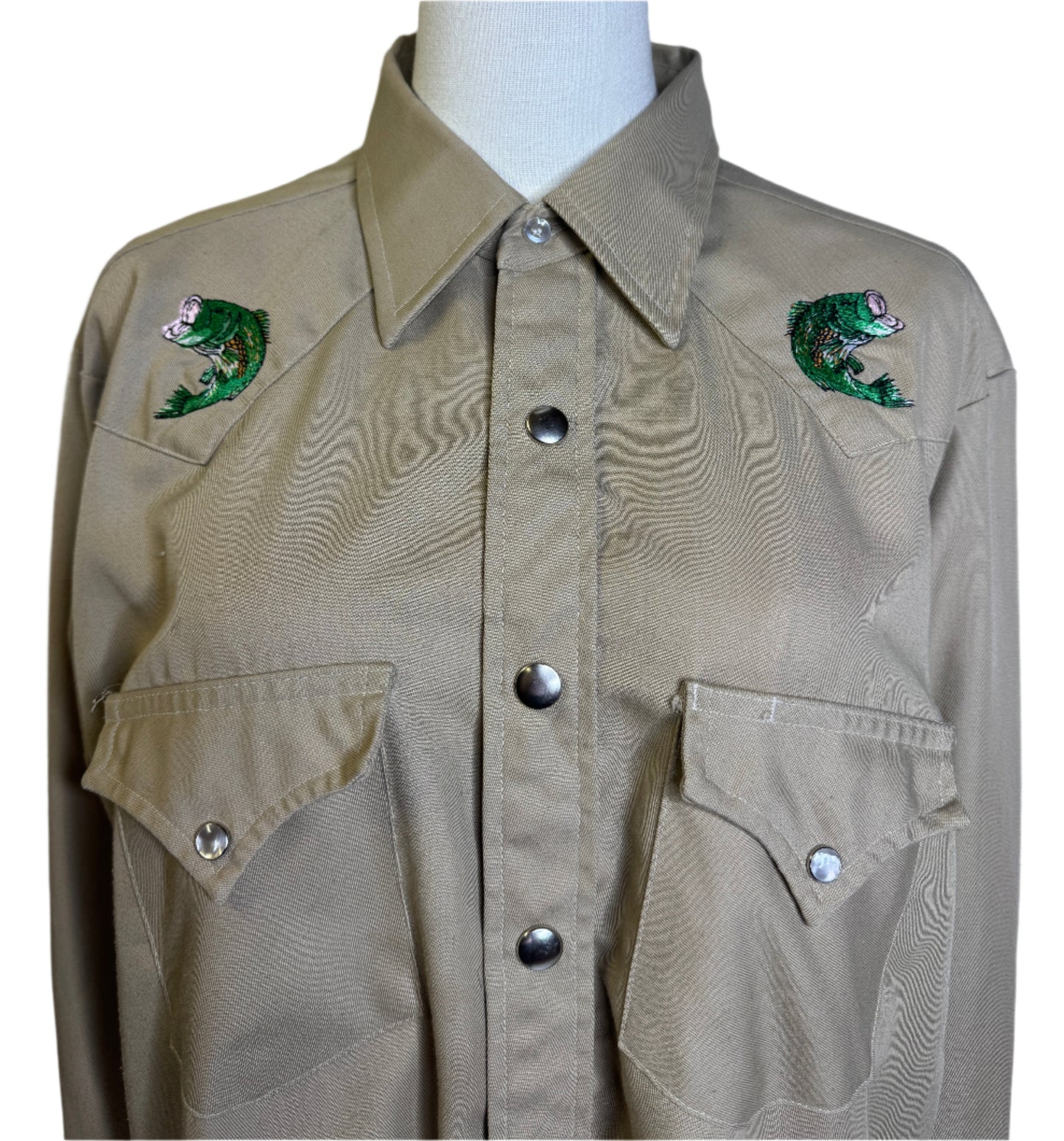 Sheplers, Bass Fish Western Beige Button Up 1970s